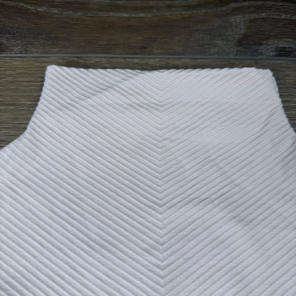 Athleta Flurry Base Layer Mock Neck Tank, Blush Pink, Chevron, Sleeveless, S - Picture 4 of 10